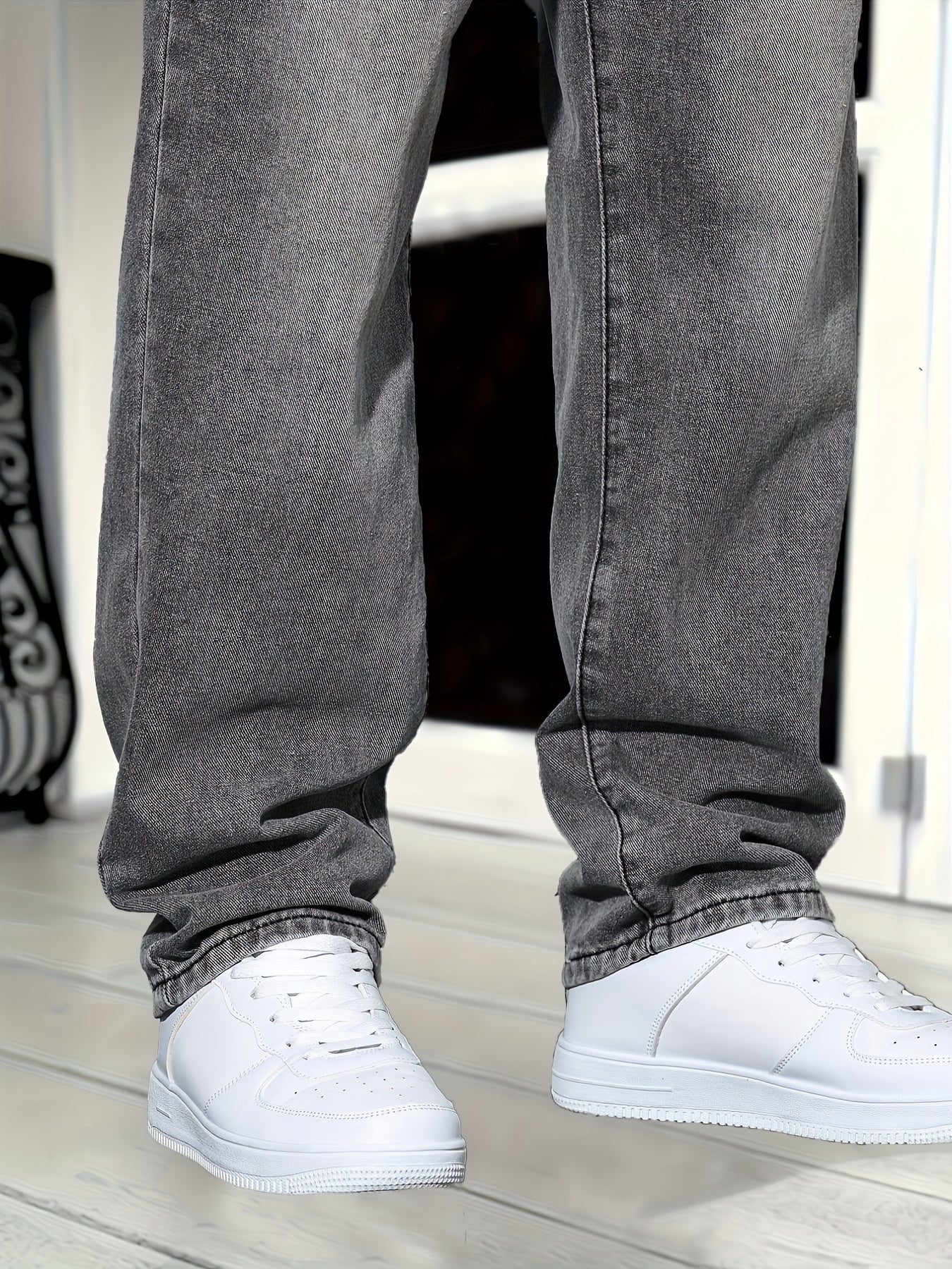 Men's Straight Leg Relaxed Fit Jeans for Everyday Style