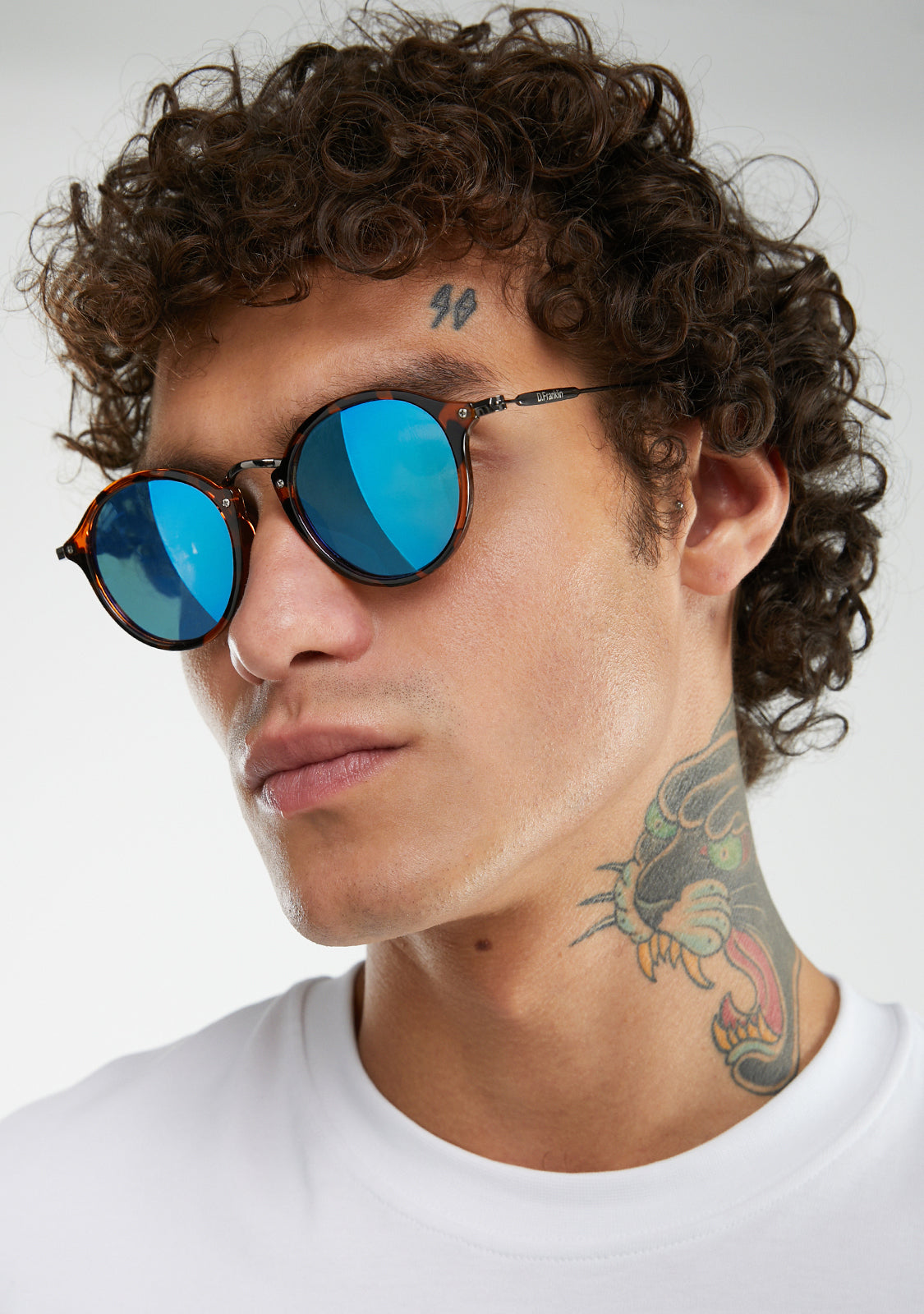 Natasha – Unisex Round Tortoise Shell Sunglasses with Polarized Blue Mirrored Lenses