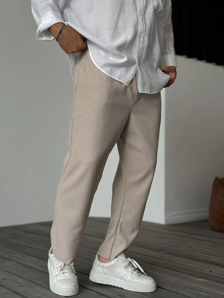 Men's Relaxed Fit Luxury Pleated Trousers for Everyday & Formal Wear