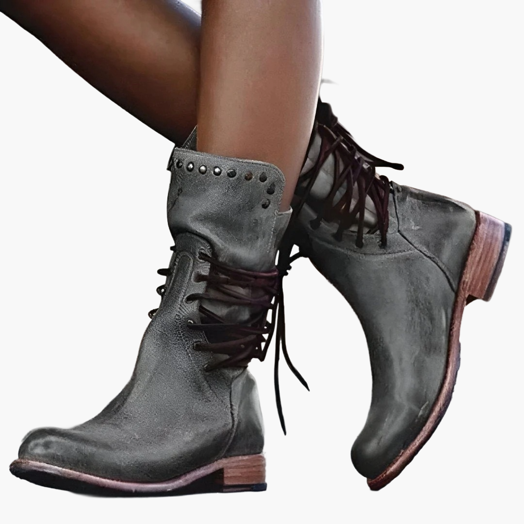 Women's Vintage Lace-Up Leather Boots with Studded Detail for Everyday Adventure