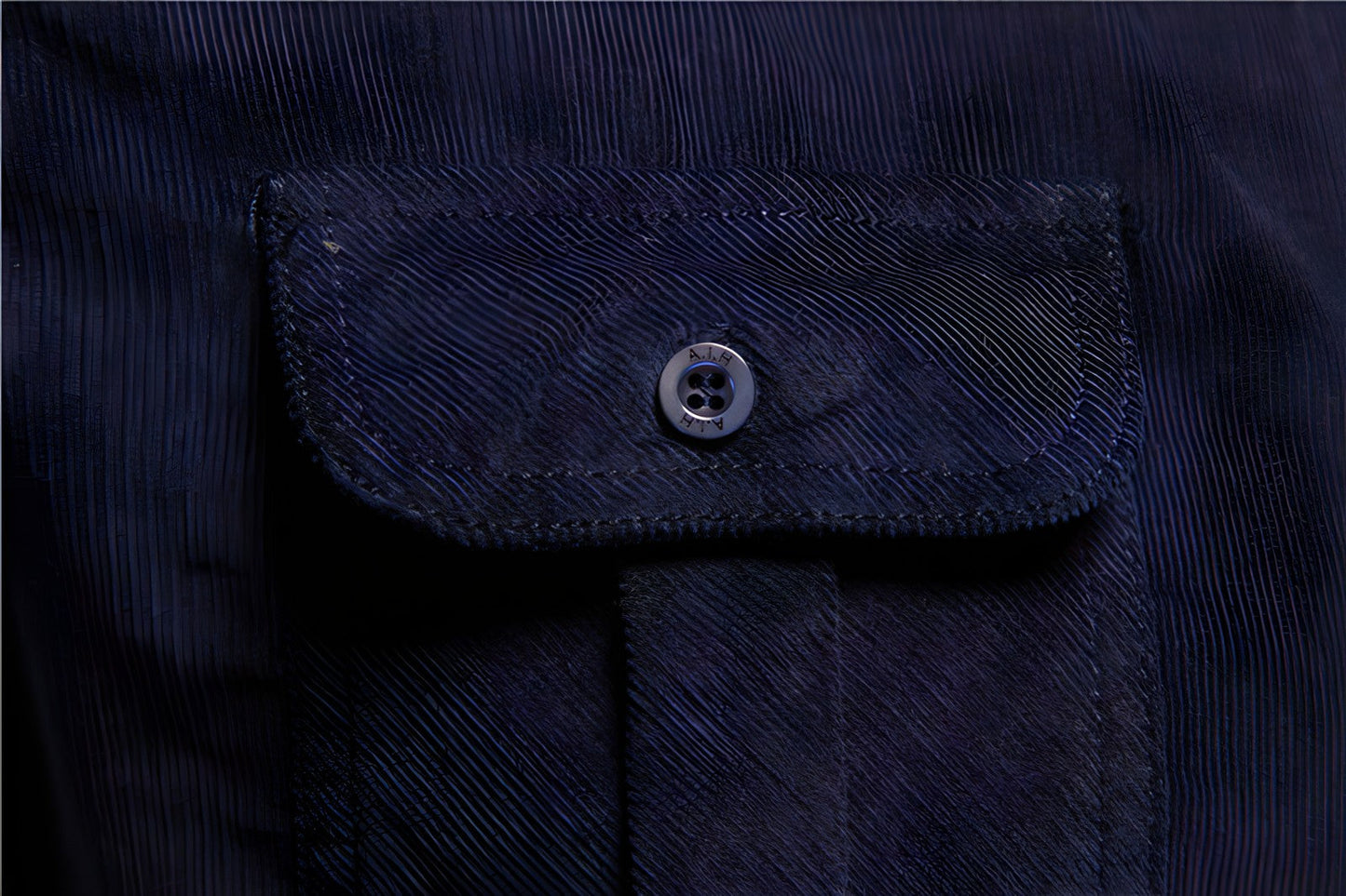 Men's Casual Button-Up Long Sleeve Shirt with Chest Pockets - Modern Versatile Style