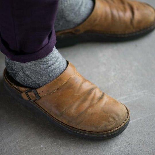 Men's Orthopedic Buckle Clogs Slip-On Comfort Shoes