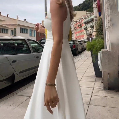 Ruby – Elegant Sleeveless Dress with Spaghetti Straps