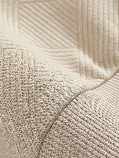Men's Smart-Casual Half-Zip Pullover Sweater – Modern Patterned Knit for Versatile Everyday Wear