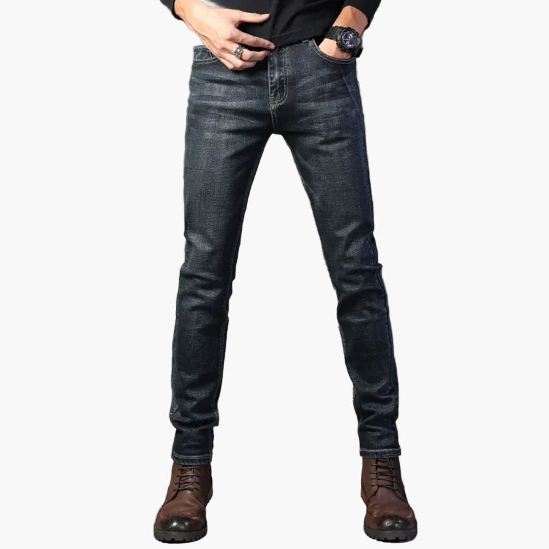 Men's Classic Slim Traveler Jeans - Stylish Straight Fit Denim for Everyday Comfort