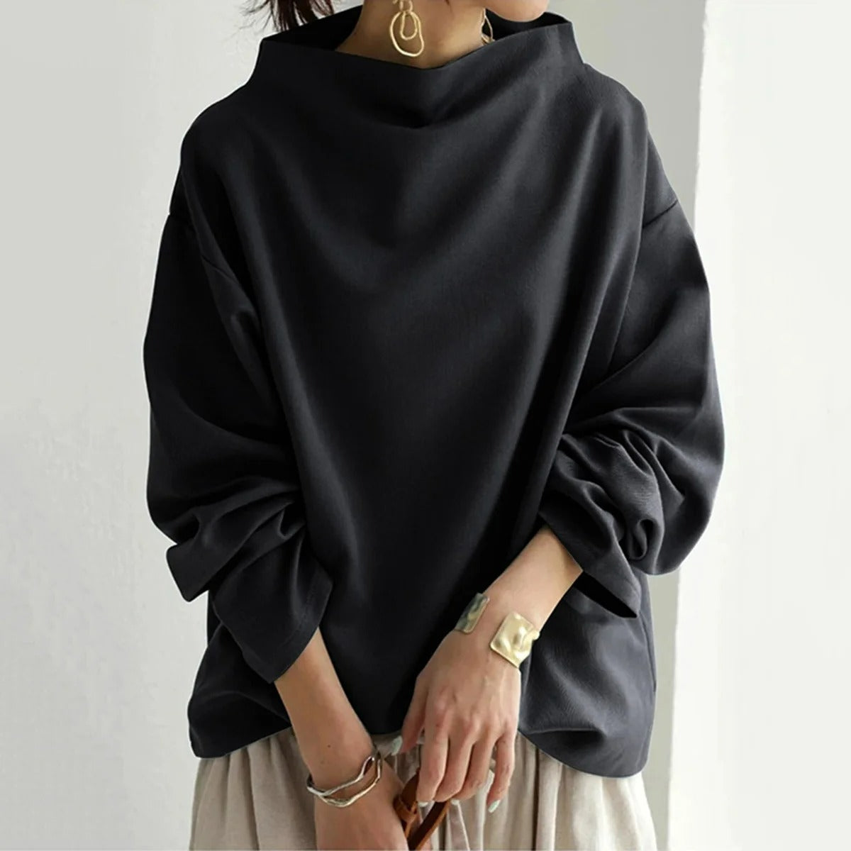 Women's Oversized Long Sleeve Pullover Adria - Casual Elegant Sweater for Everyday and Formal Wear