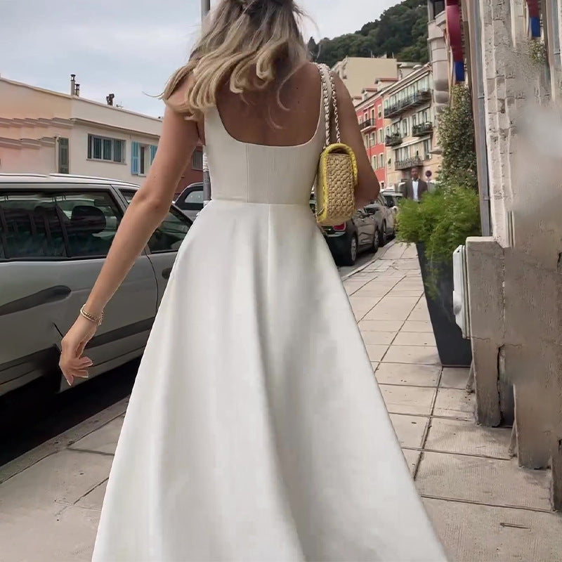 Ruby – Elegant Sleeveless Dress with Spaghetti Straps