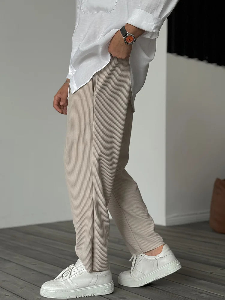 Men's Relaxed Fit Luxury Pleated Trousers for Everyday & Formal Wear