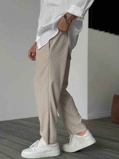 Men's Relaxed Fit Luxury Pleated Trousers for Everyday & Formal Wear