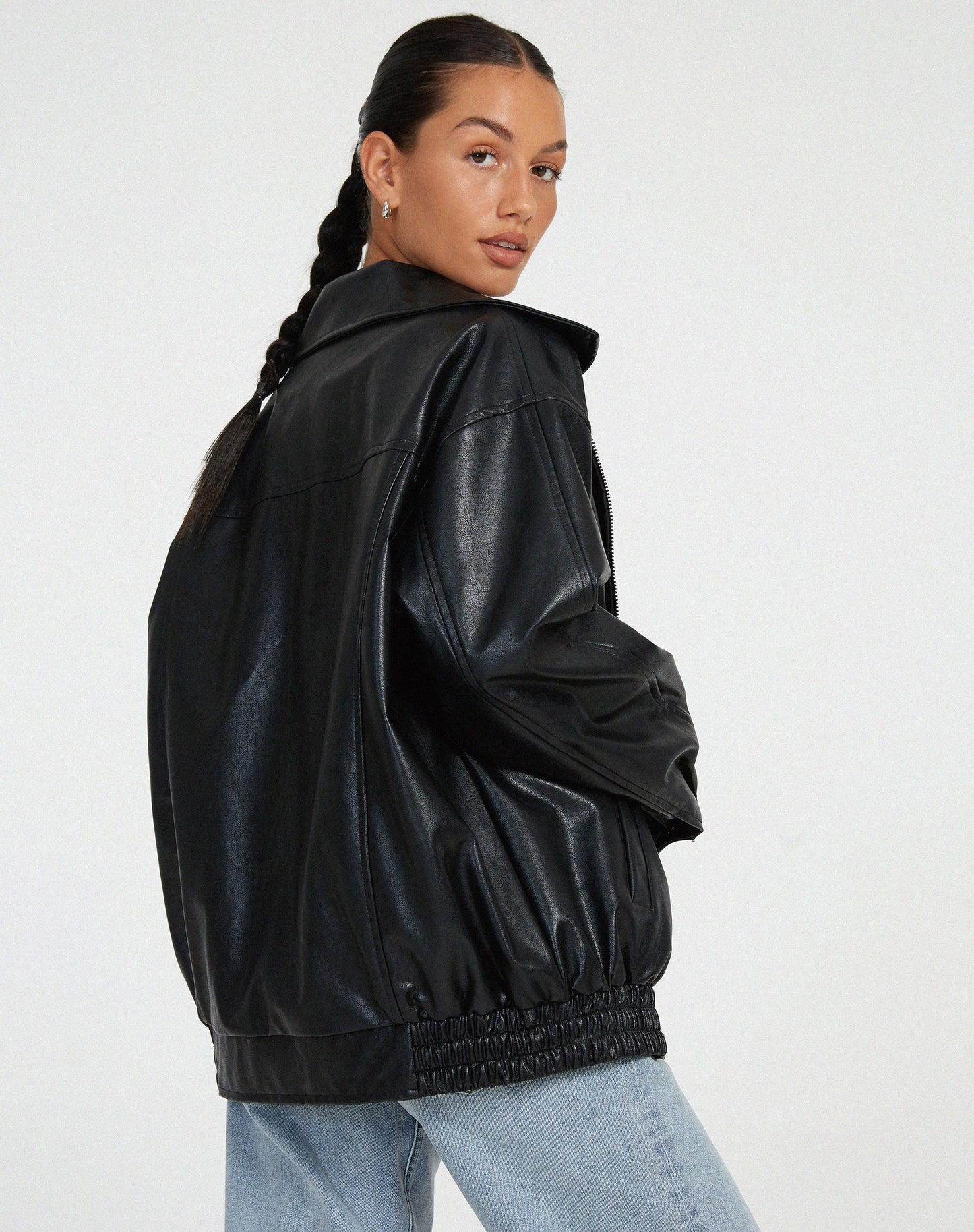 Women's Oversized Faux Vegan Leather Bomber Jacket – Trendy Relaxed Fit for Casual or Night Out