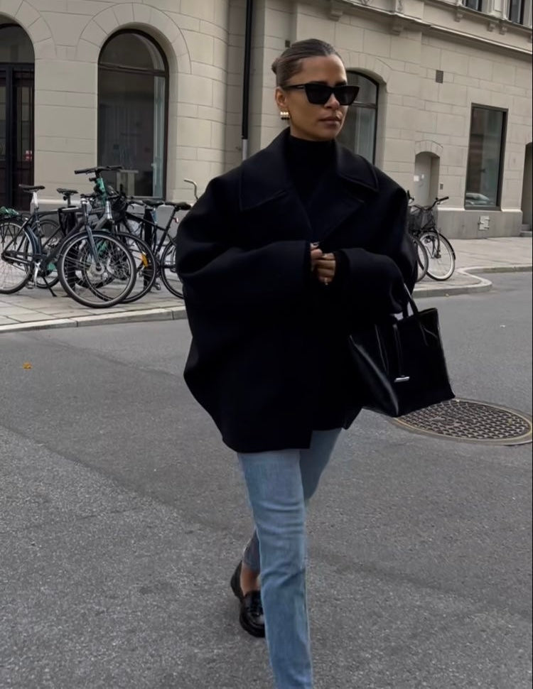 Women's Oversized Vegan Wool Blend Double-Breasted Coat – Boxy Fit, Elegant Street Style, Fall/Winter
