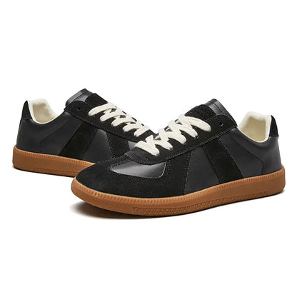 Men's Retro Casual Sneakers for Everyday Wear with Durable Sole