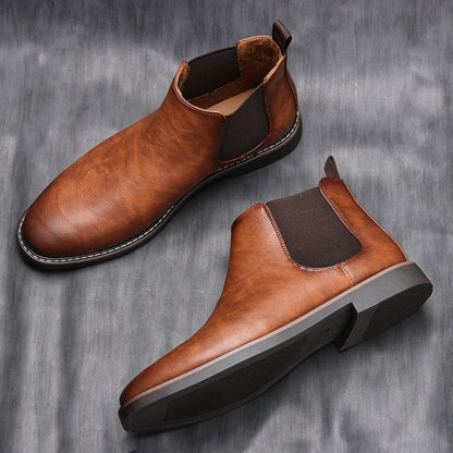 Men's Classic Chelsea Boots for Modern Style and Versatile Use