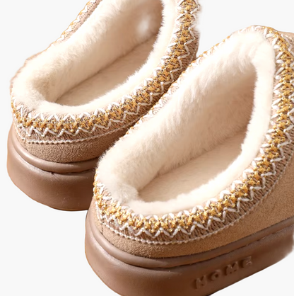 Men's Cozy Slip-On Winter Home Slippers – Plush Indoor/Outdoor Comfort
