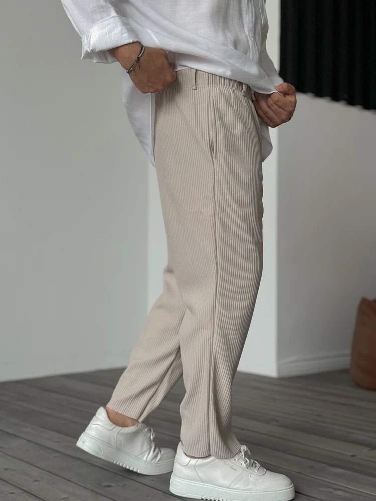 Men's Relaxed Fit Luxury Pleated Trousers for Everyday & Formal Wear