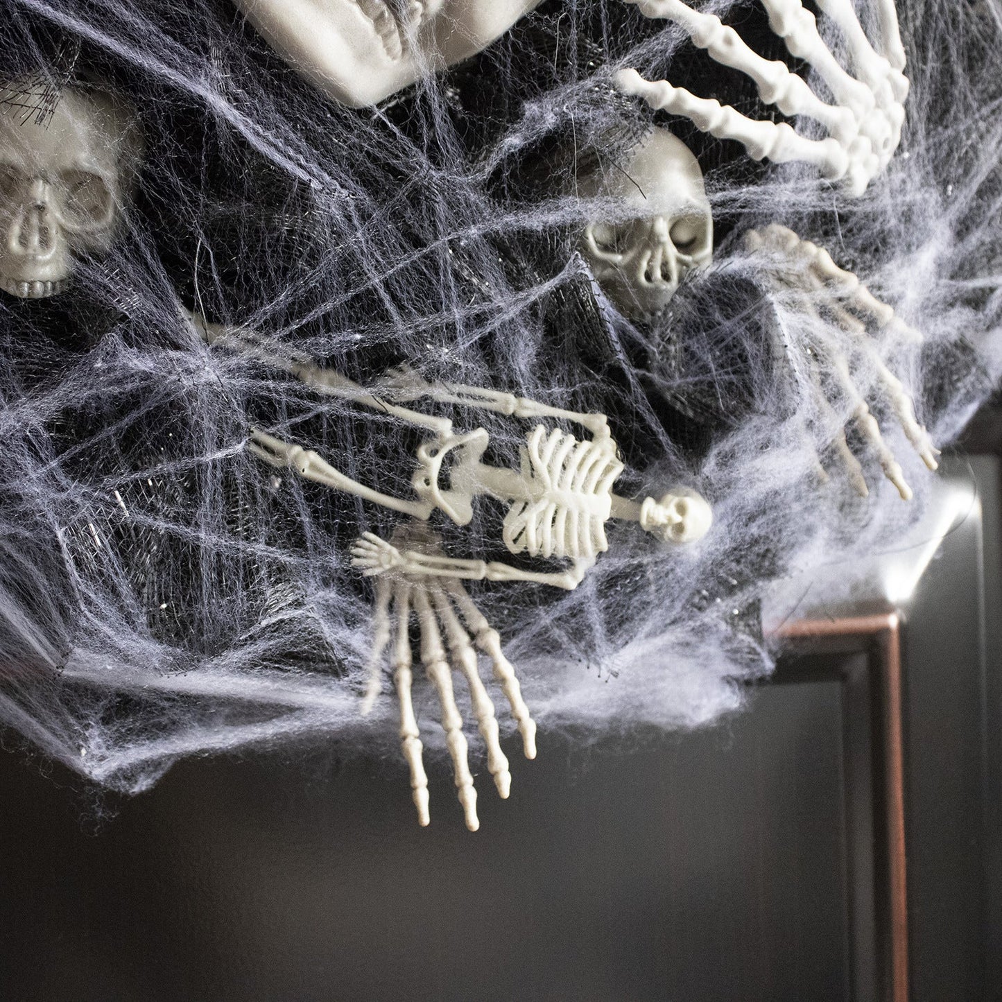 Halloween Skull Mesh Garland Door Ornament