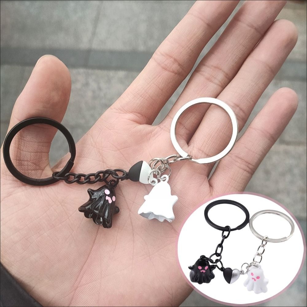 Halloween Ghost Couple Keychain Set – Cute Spooky Accessories for Halloween Parties and Gifts