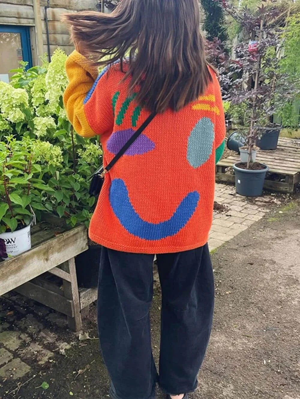 Women's Smiley Face Oversized Knit Jumper – Playful Casual Sweater for Everyday Comfort
