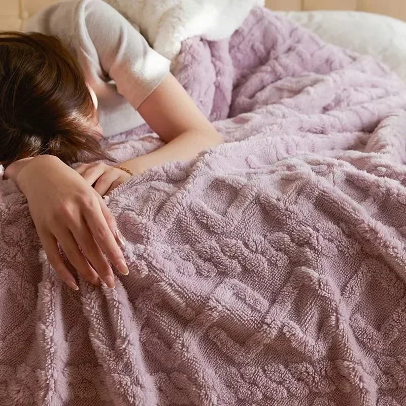 Luxury Plush Winter Blanket for Ultimate Comfort and Warmth